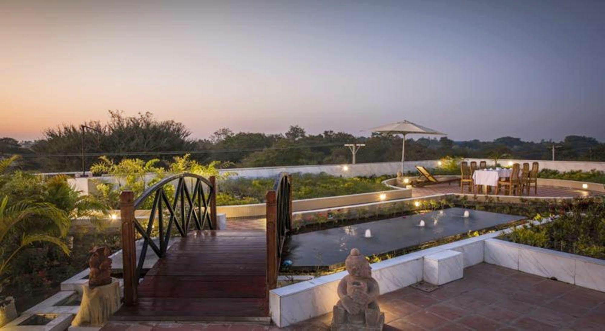 Sky View Hotel Bagan Exterior photo